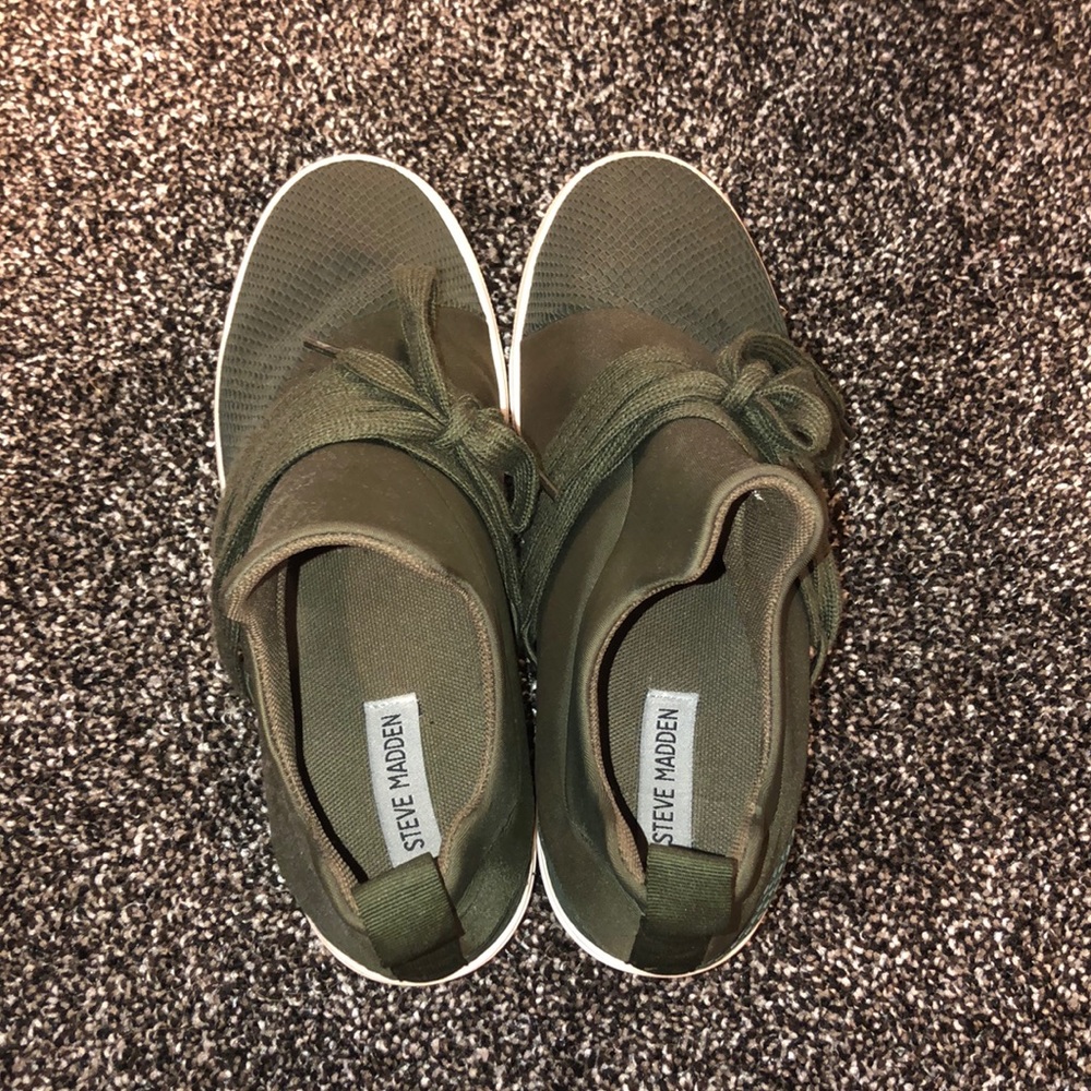 Steve Madden Green Lancer Sneakers